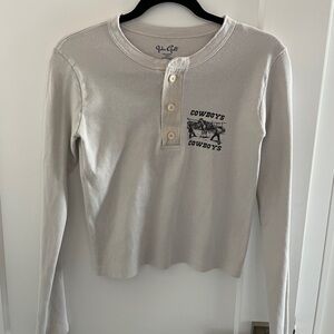 BRANDY MELVILLE COWBOYS COWBOYS LONG SLEEVE TOP #brandymelville #brandy #cute